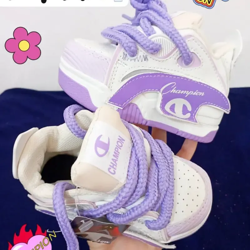 CHAMPION LILA Y BLANCO 