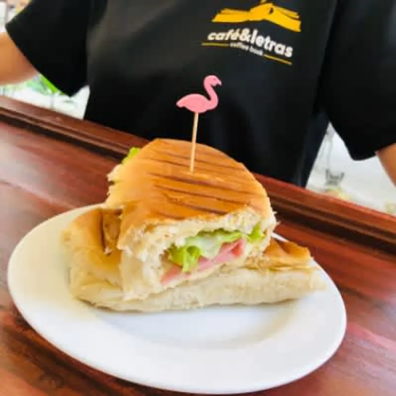 Sándwich de jamón