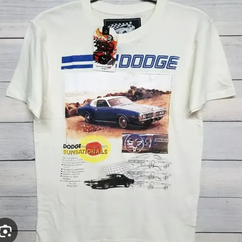 Tshirt Reason Brand x Dodge Charger 1973 para hombre, talla M