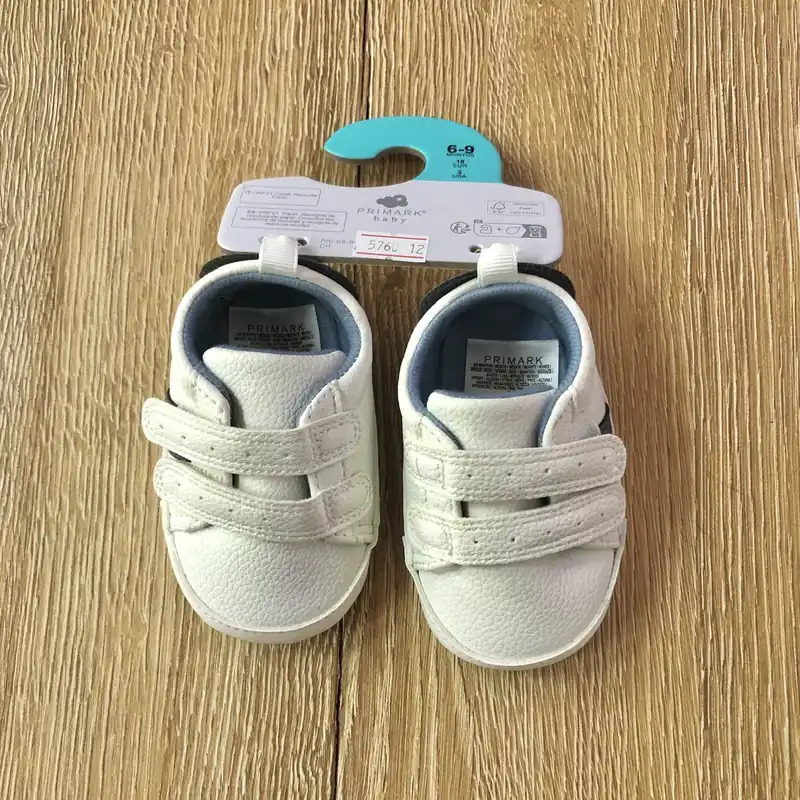 Zapatos de suela suave color azul