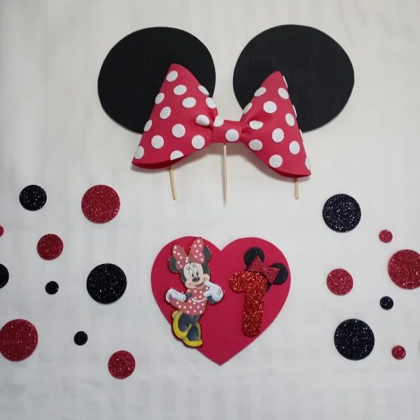 Cake topper