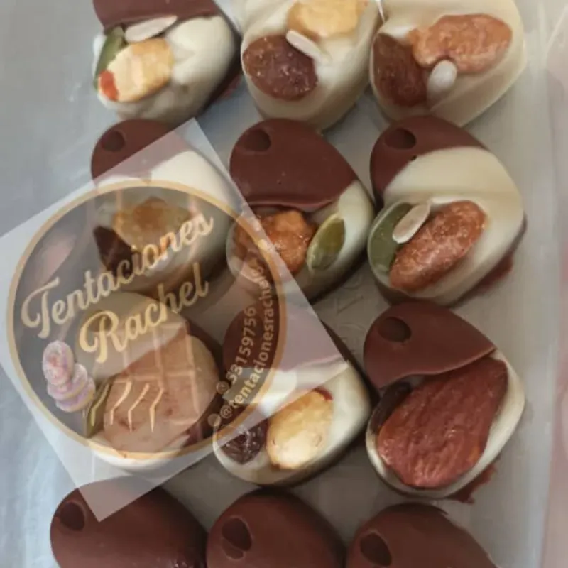 Bombón con frutos secos