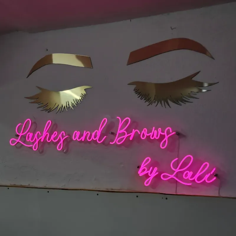 Cartel Neón Flex con base de acrílico transparente