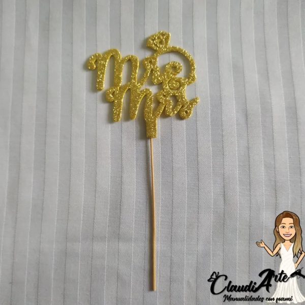 Cake topper