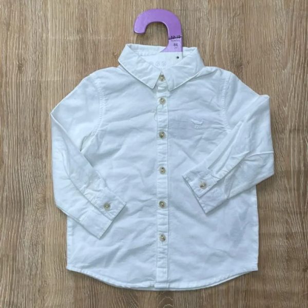 Camisa blanca de mangas largas