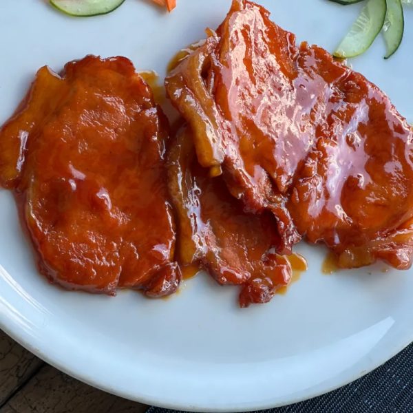 Chuleta ahumada con salsa agridulce