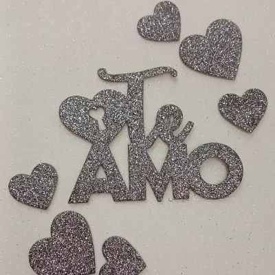 Letrero de "Te Amo con  "