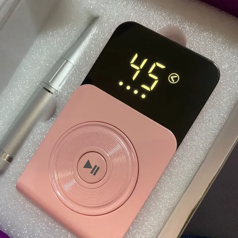 Máquina recargable de 45 RPM