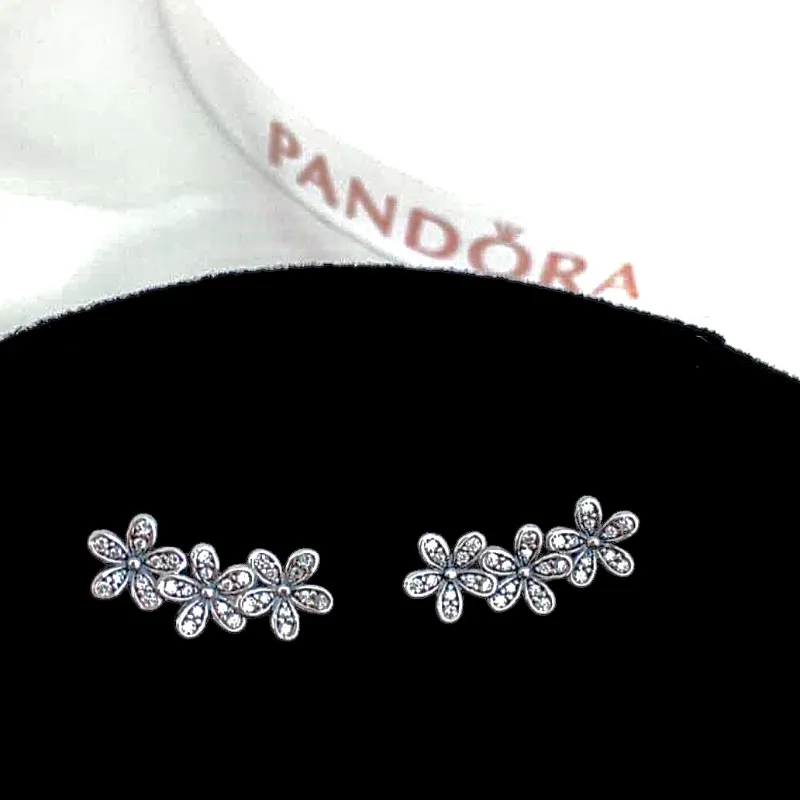 Aretes Pandora flores triples
