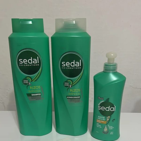 Conjunto de champú,acondicionador y crema de peinar