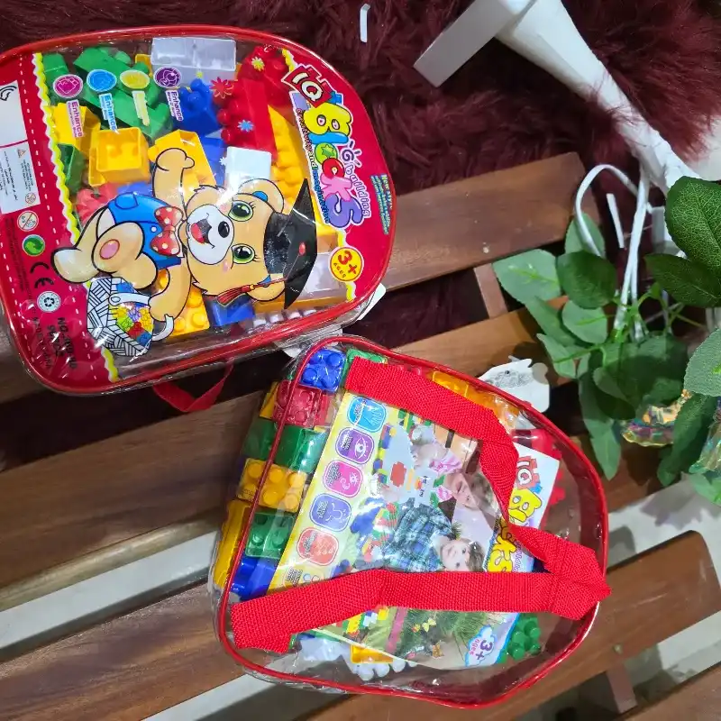 Mochilitas con legos