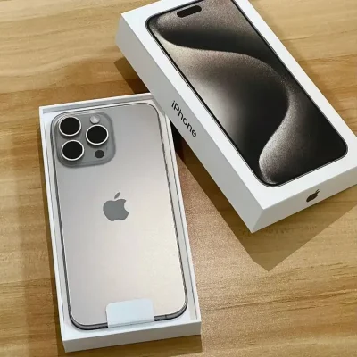 IPhone 16 Pro Max de 256 GB (Versión ESIM, RSIM) 10 ciclos de carga.