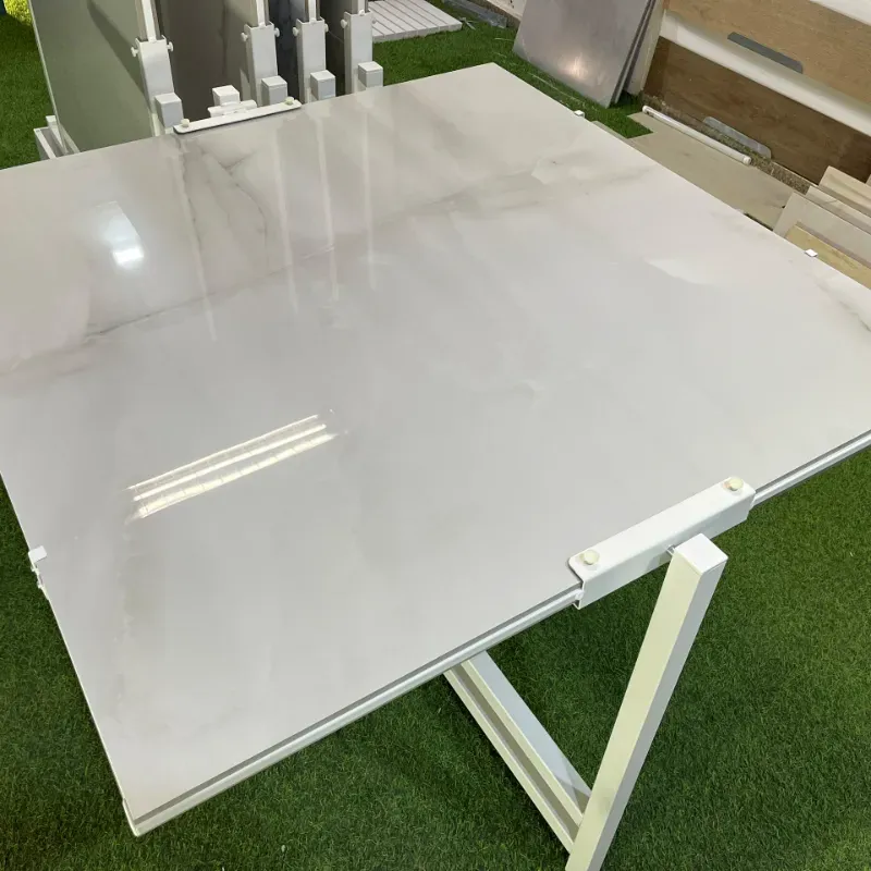 Losa de Porcelanato 120x120 (ATRANI WHITE)