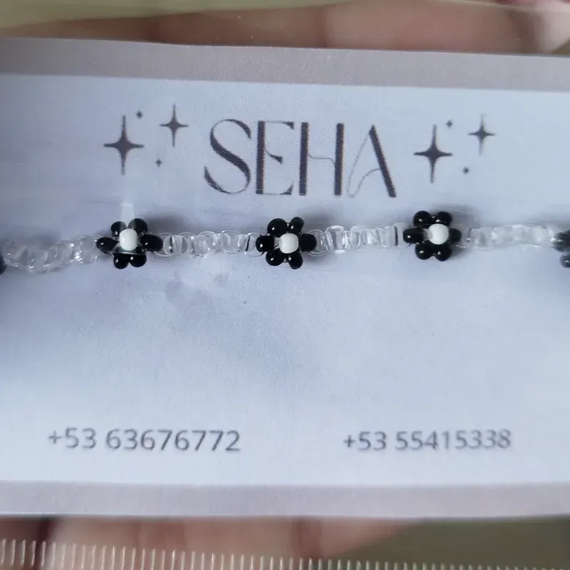 Pulsera de mostacillas negras