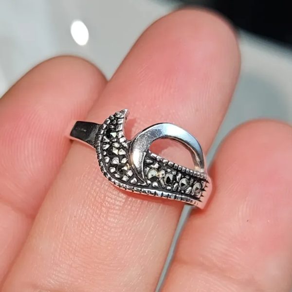 Anillo de plata 925 y Marquesitas