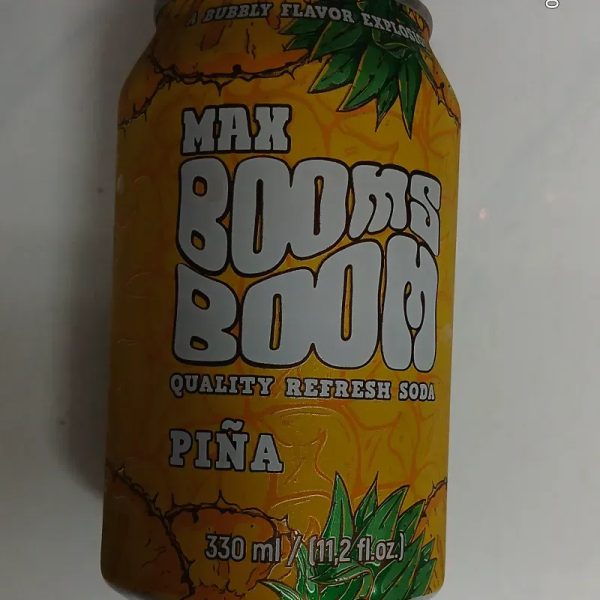 Refresco gaseado Max Boms Bom sabor piña, 330 ml.