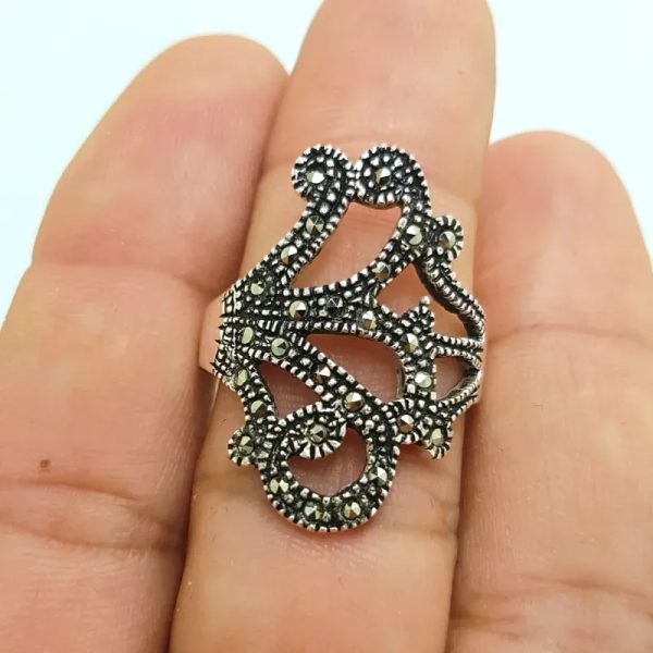 Anillo de plata 925 y Marquesitas