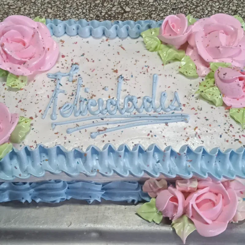 Rectangulares decorados con merengue