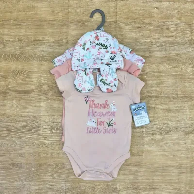 Set de 3 bodies con guantes y gorro color naranja