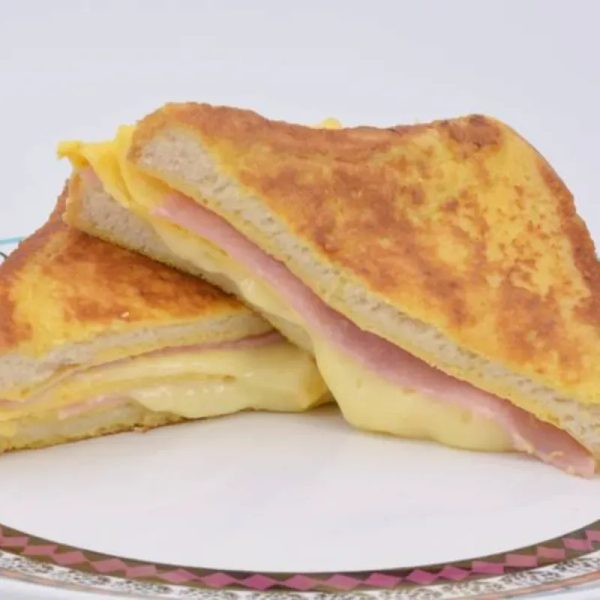 Sandwich de jamón y queso