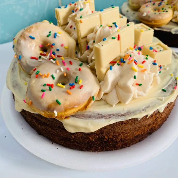 Panetela de chocolate con chocolate blanco