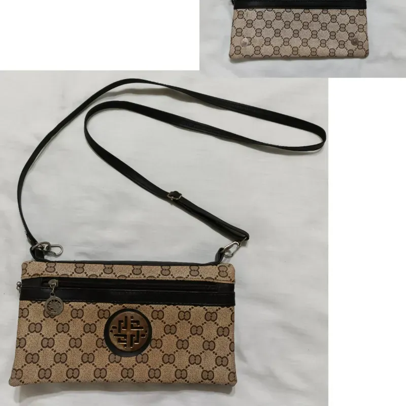 cartera pequeña blanca y negra