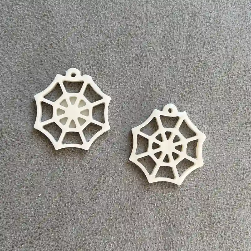 Llavero tela de arañas ️