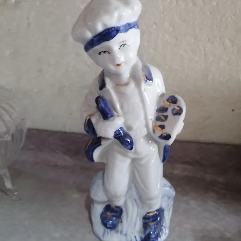 Figurilla de porcelana