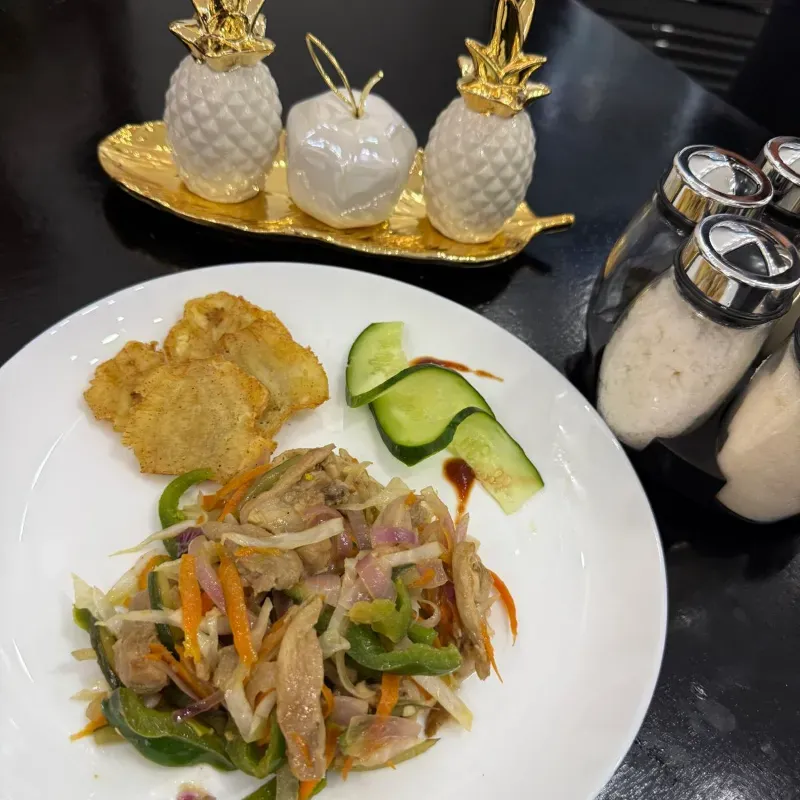 FAJITAS DE POLLO O CERDO