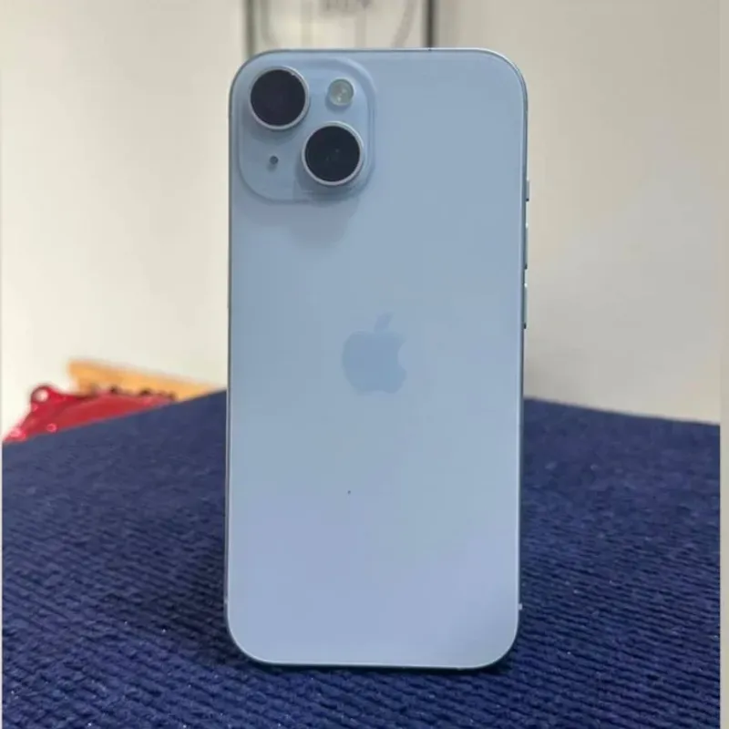 IPhone 15 de 128 GB (Libre de Fábrica, 97% Batería) Pantalla reemplazada por Original