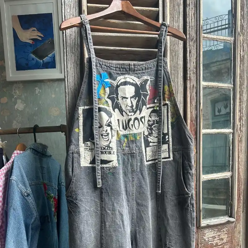 Overall mono denim con parches