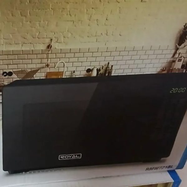 Microondas 0.7 cúbicos. Marca Royal