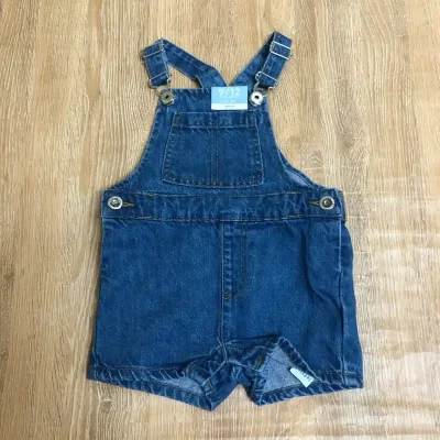 Overol de mezclilla oscura