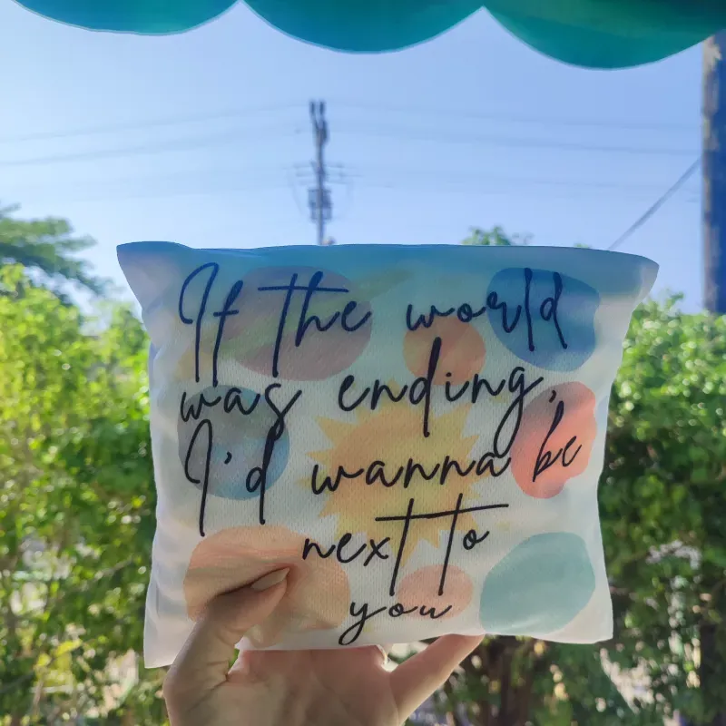 ✨ Cojín blanco pequeño