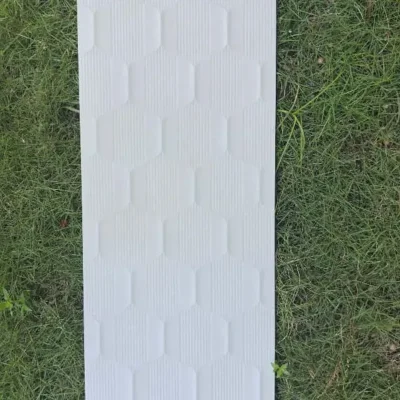 Gres porcelánico Pleasure bone rectificado 31.5 x 100 cm.  3737000109