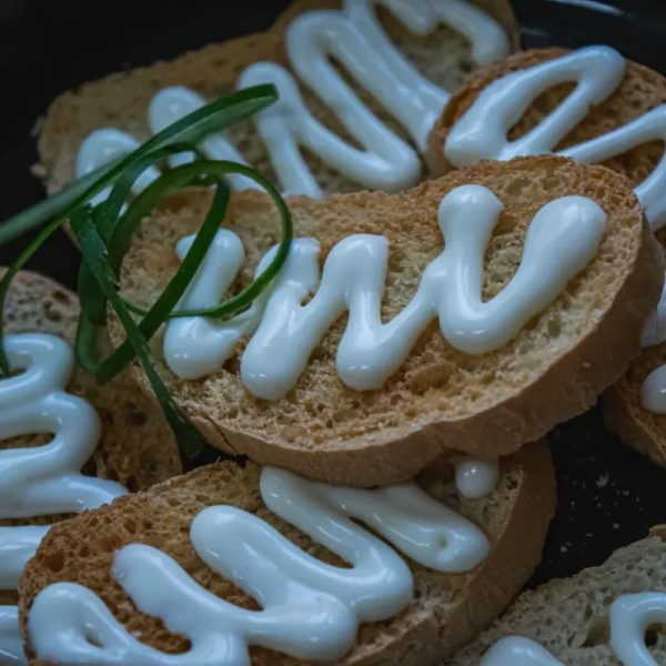 Tostadas y Mayonesa