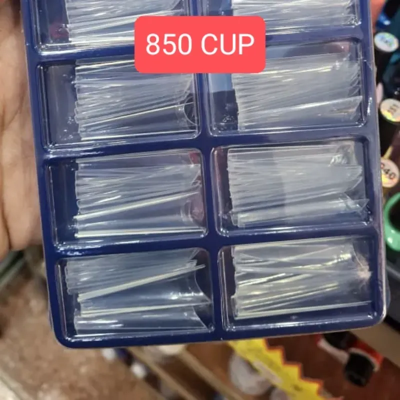 Caja de uñas de 100 unidades