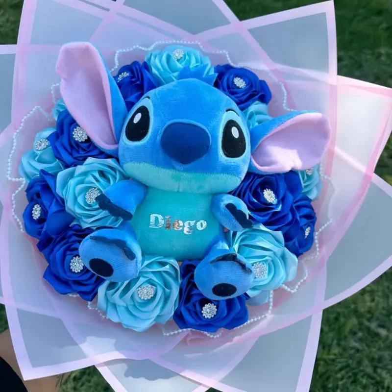 Ramo de rosas con peluche