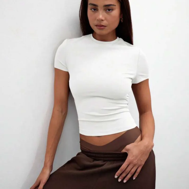 Pullover blanco básico