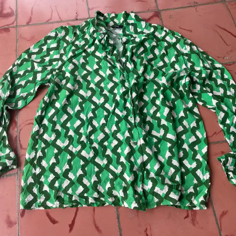 Camisas de mujer y de hombre