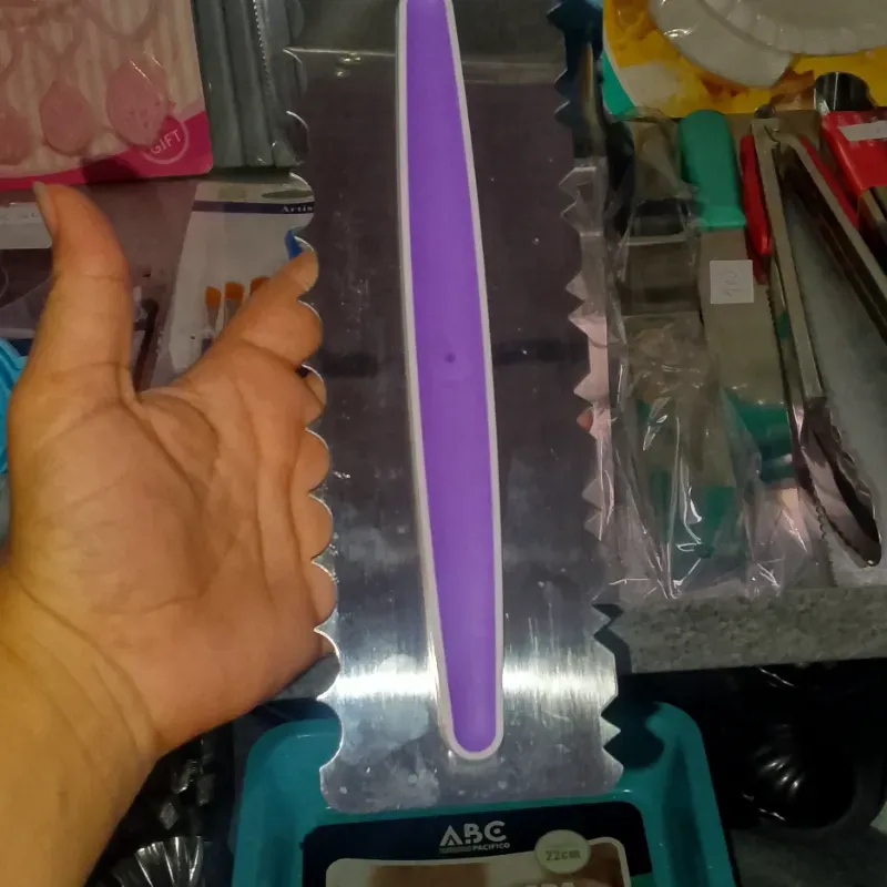 Raspa metálica centro silicona morada