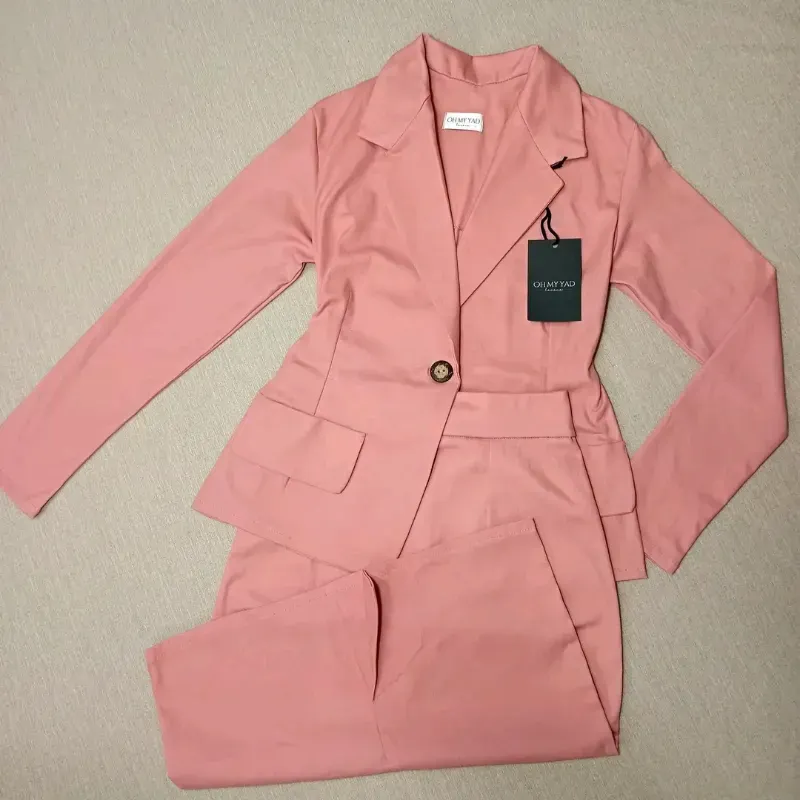 Conjunto blazer y saya mediana