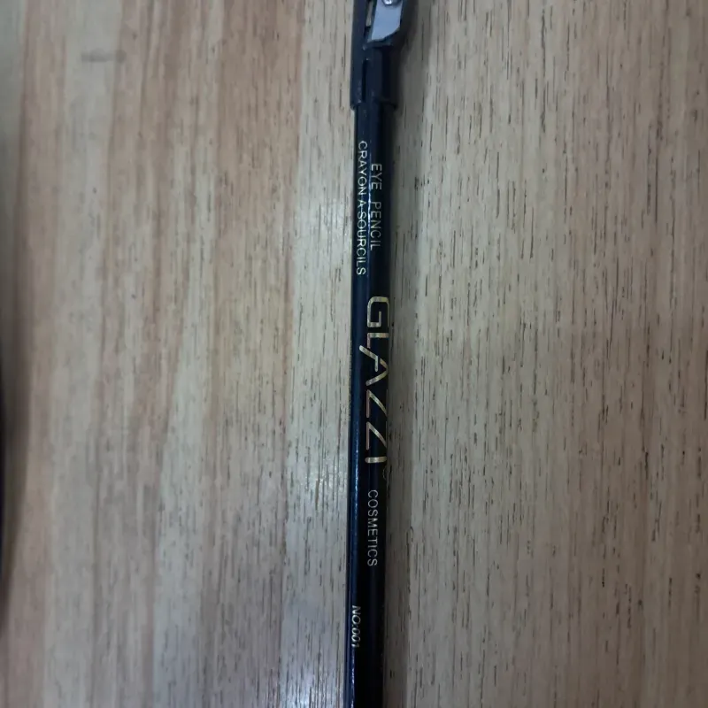 Lapiz para ojos negro