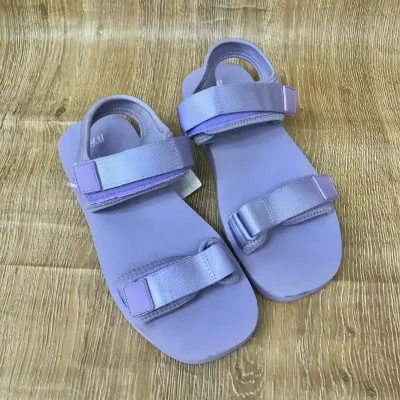 Sandalias color lila