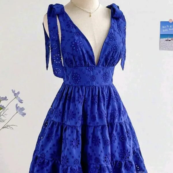  Vestido de tela bordada — Azul Rey