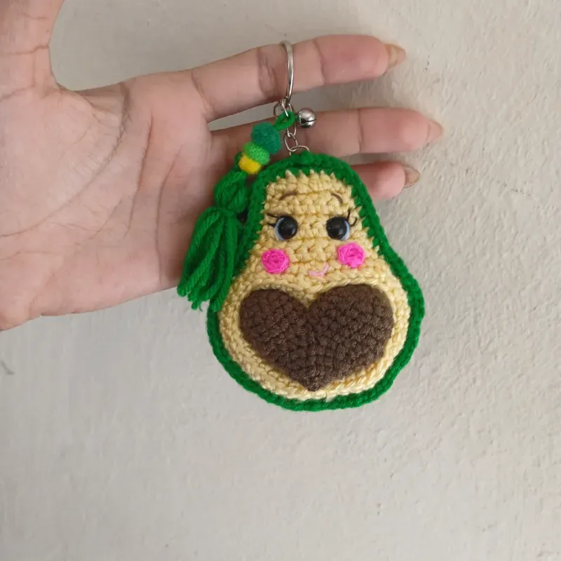 Aguacate con hueso de corazón.