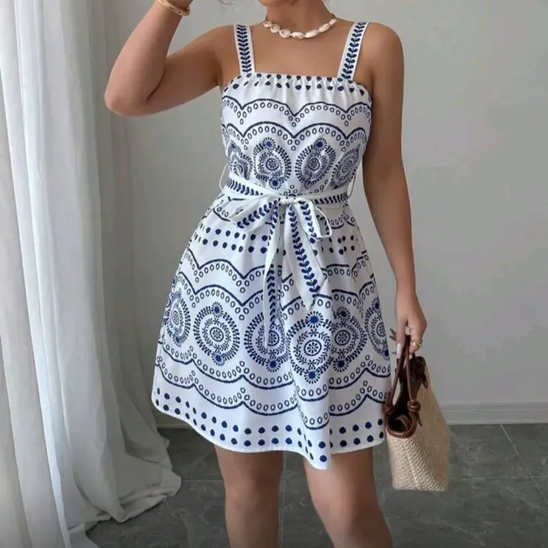 Mini vestido blanco.