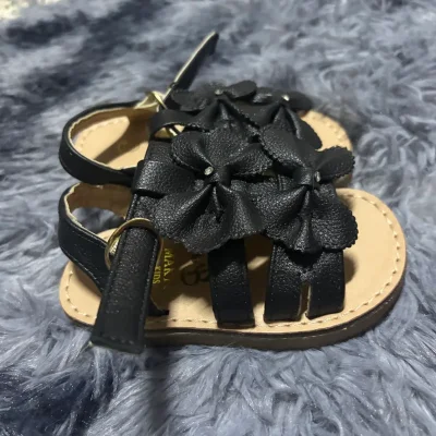 Sandalias de niña