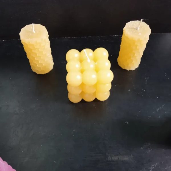 Velas cuadradas grandes de bolas