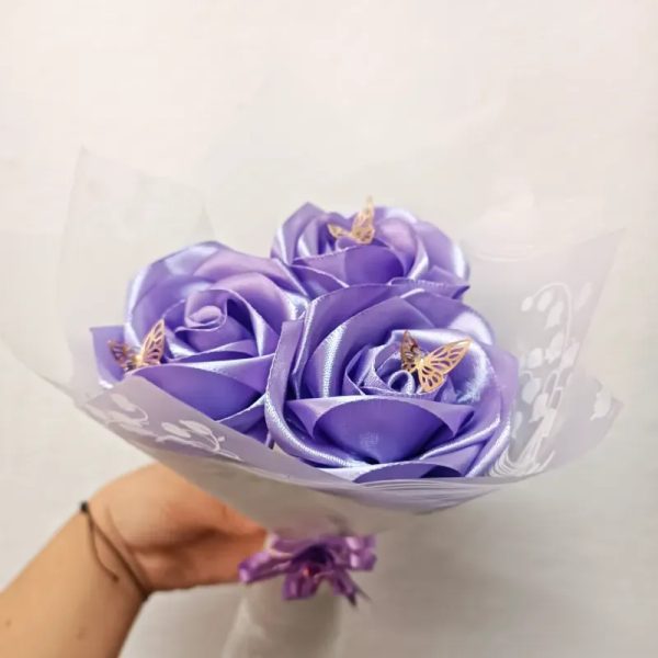 Trío de Rosas Eternas